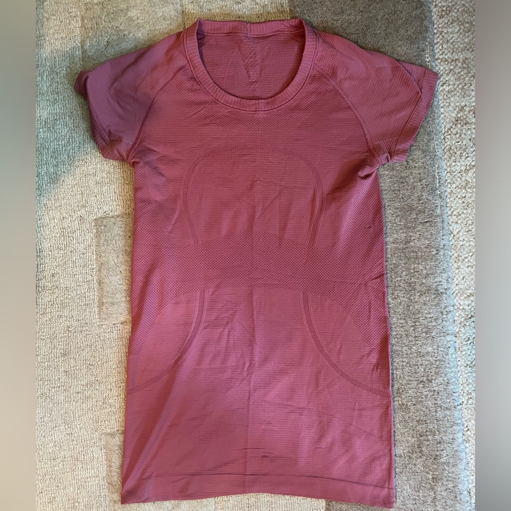 Lululemon Swiftly Tech Short Sleeve Crew